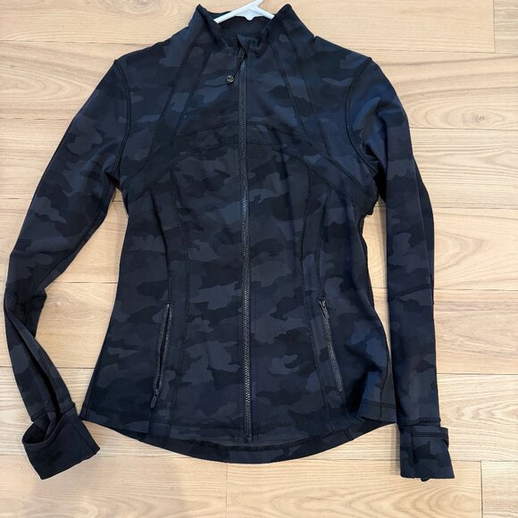 lululemon athletica Jackets & Blazers - Lululemon Black and Gray Camo Zip Up Size 10